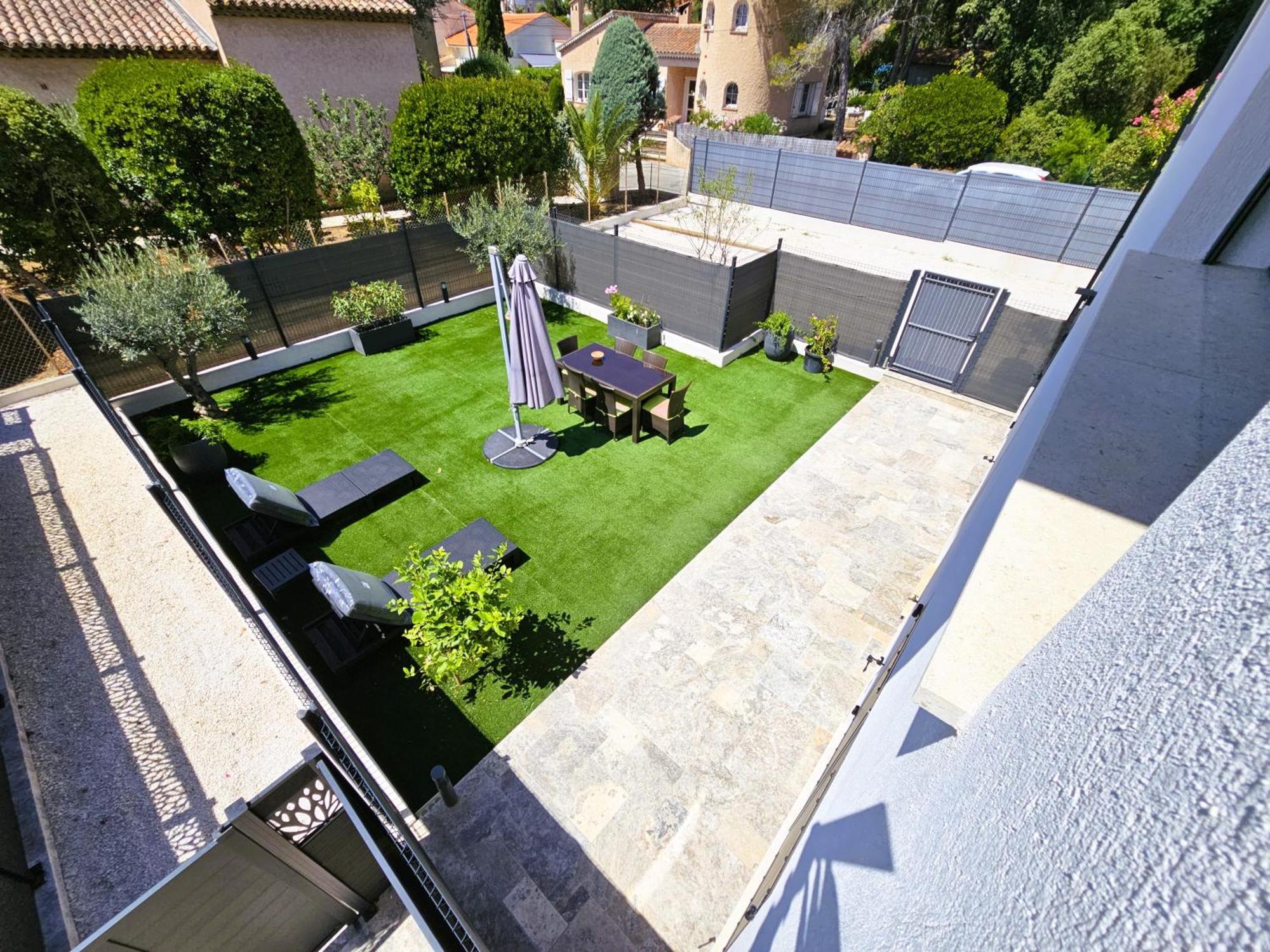 Etoile Du Berger Saint Aygulf 3 Villas Et 4 Appartements Jardin Individuel Et Piscine Chauffee En Saison - La Mer Et Les Plages 450 M Kültér fotó