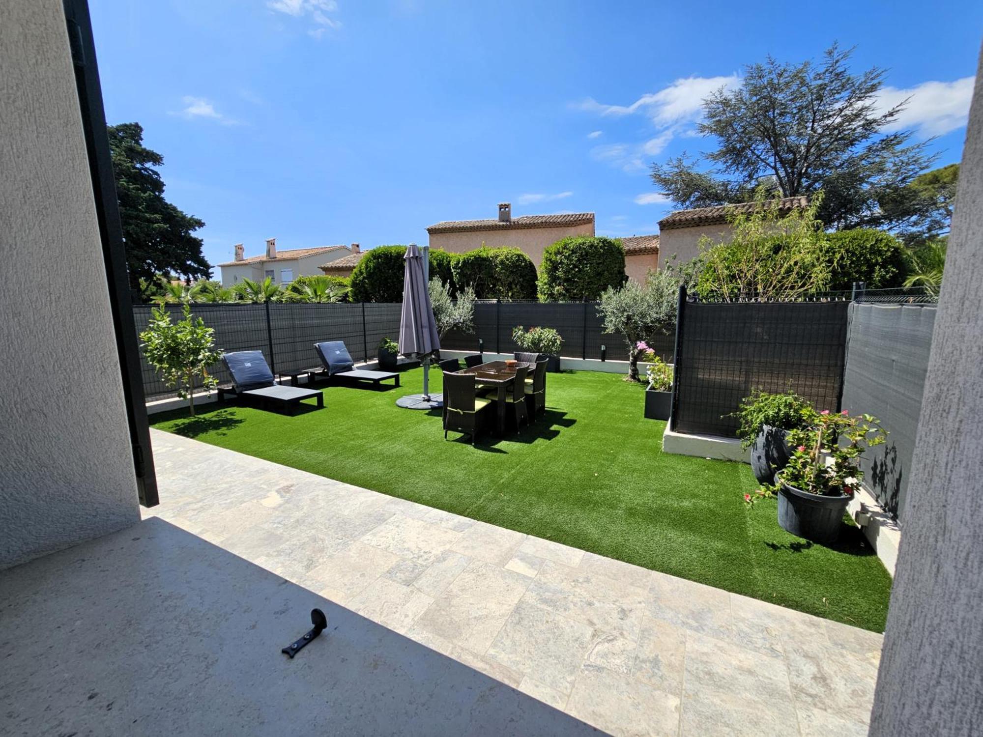 Etoile Du Berger Saint Aygulf 3 Villas Et 4 Appartements Jardin Individuel Et Piscine Chauffee En Saison - La Mer Et Les Plages 450 M Kültér fotó