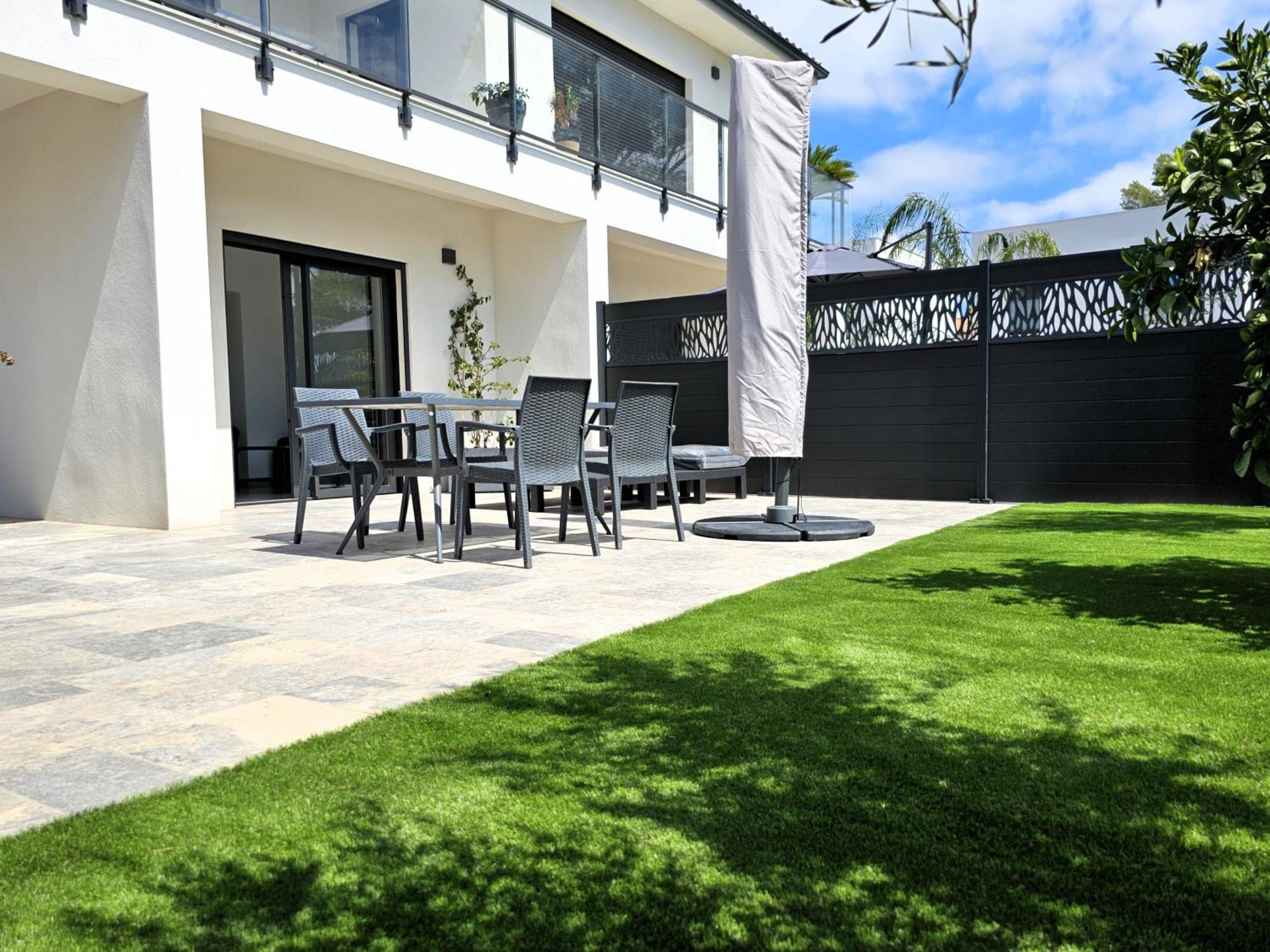 Etoile Du Berger Saint Aygulf 3 Villas Et 4 Appartements Jardin Individuel Et Piscine Chauffee En Saison - La Mer Et Les Plages 450 M Kültér fotó