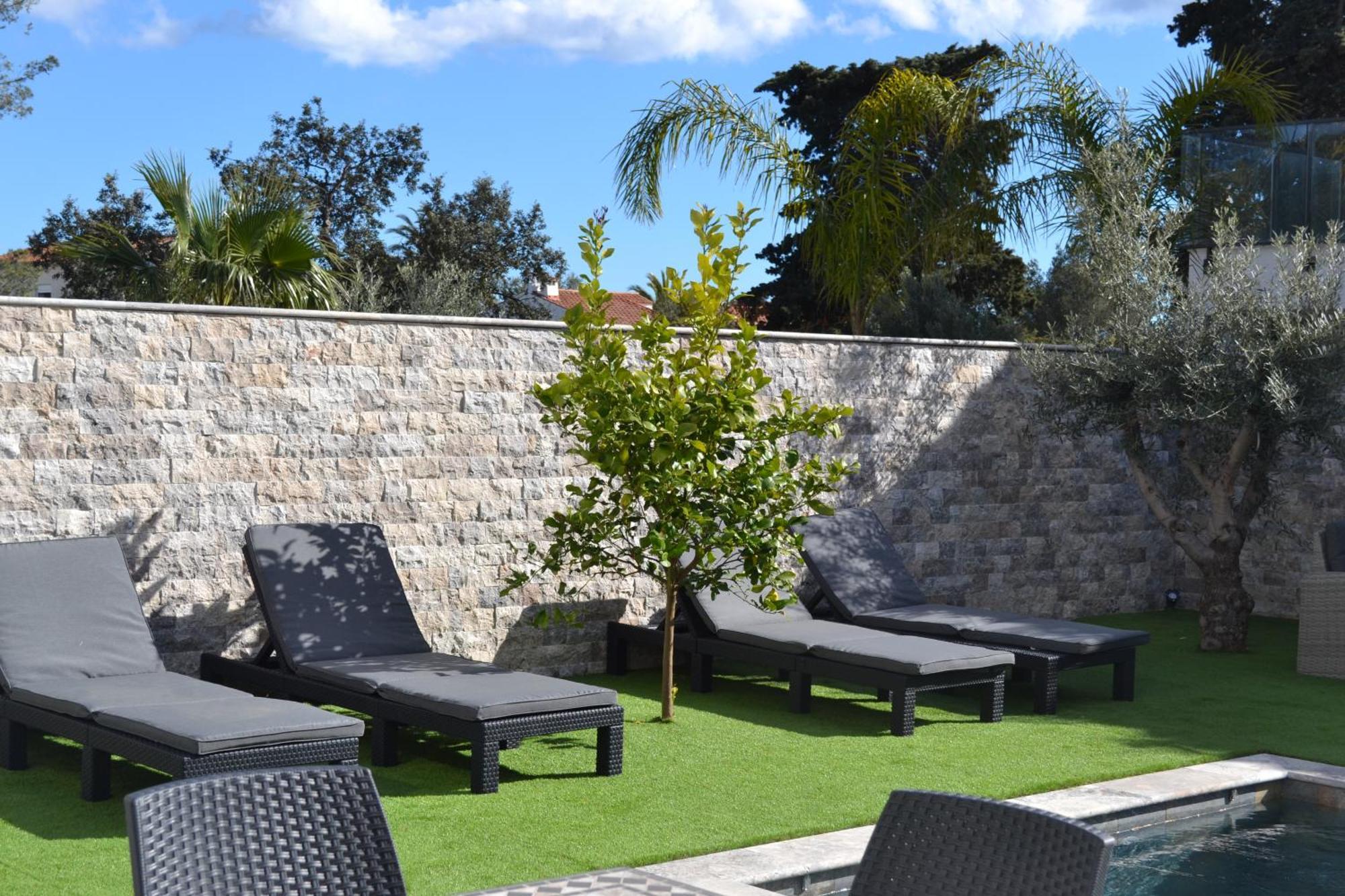 Etoile Du Berger Saint Aygulf 3 Villas Et 4 Appartements Jardin Individuel Et Piscine Chauffee En Saison - La Mer Et Les Plages 450 M Kültér fotó
